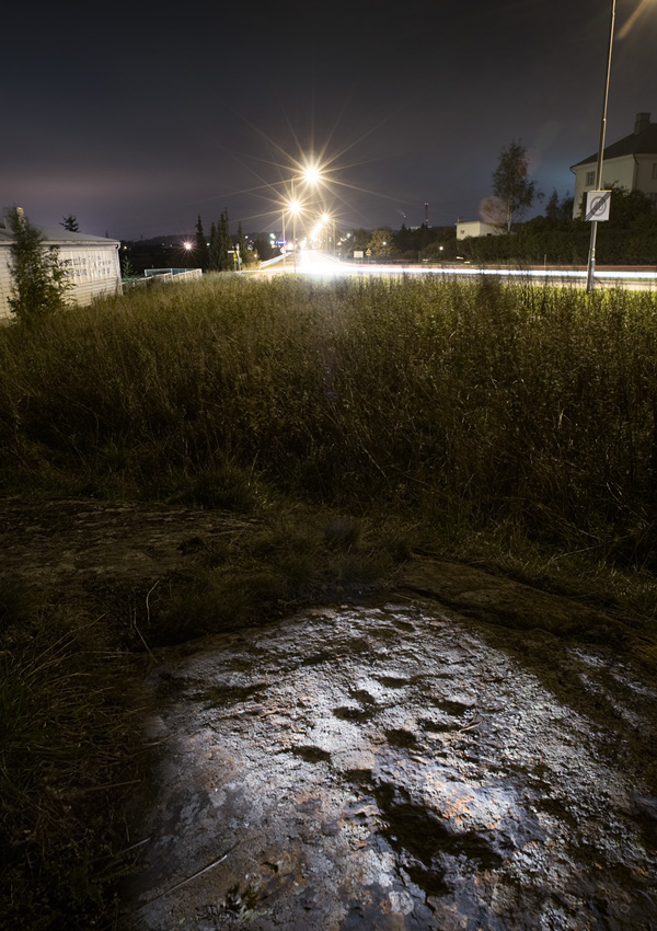 Hallinkorvan puistikon uhrikivi, Turku